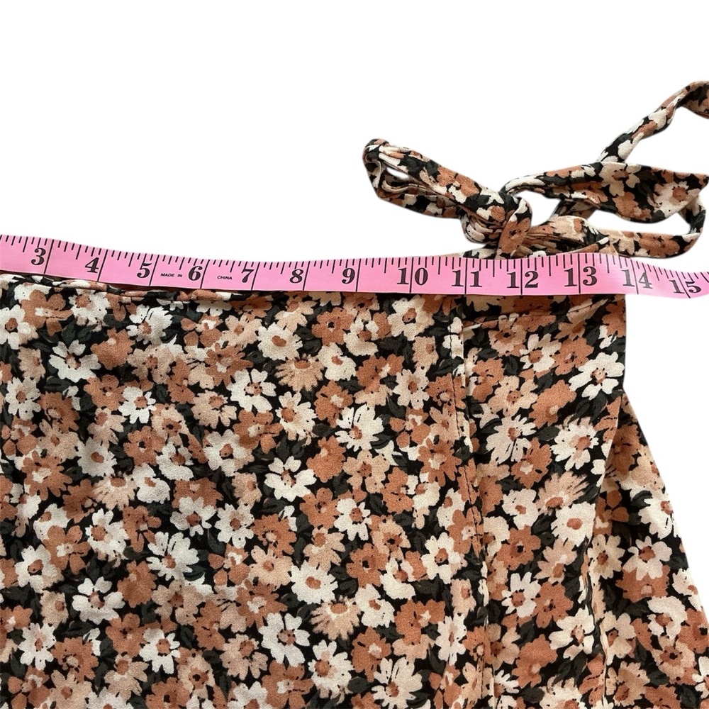 NWOT Urban Romantics Black Pink Floral Wrap Skirt Size Small - Picture 9 of 10